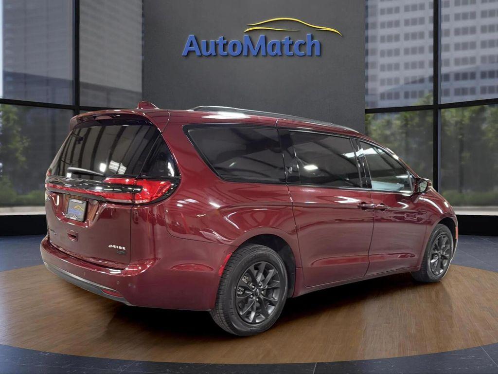 used 2021 Chrysler Pacifica car, priced at $26,995