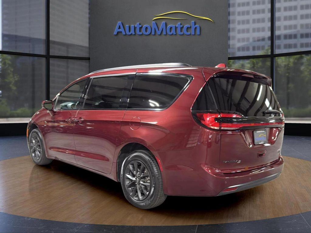used 2021 Chrysler Pacifica car, priced at $26,995