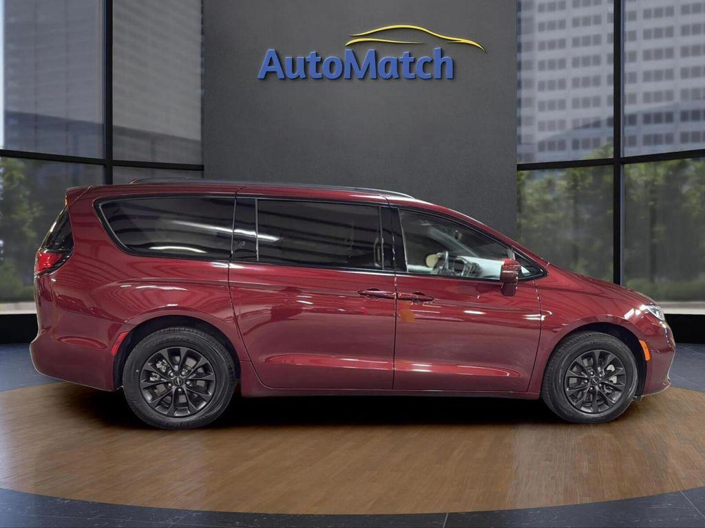 used 2021 Chrysler Pacifica car, priced at $26,995