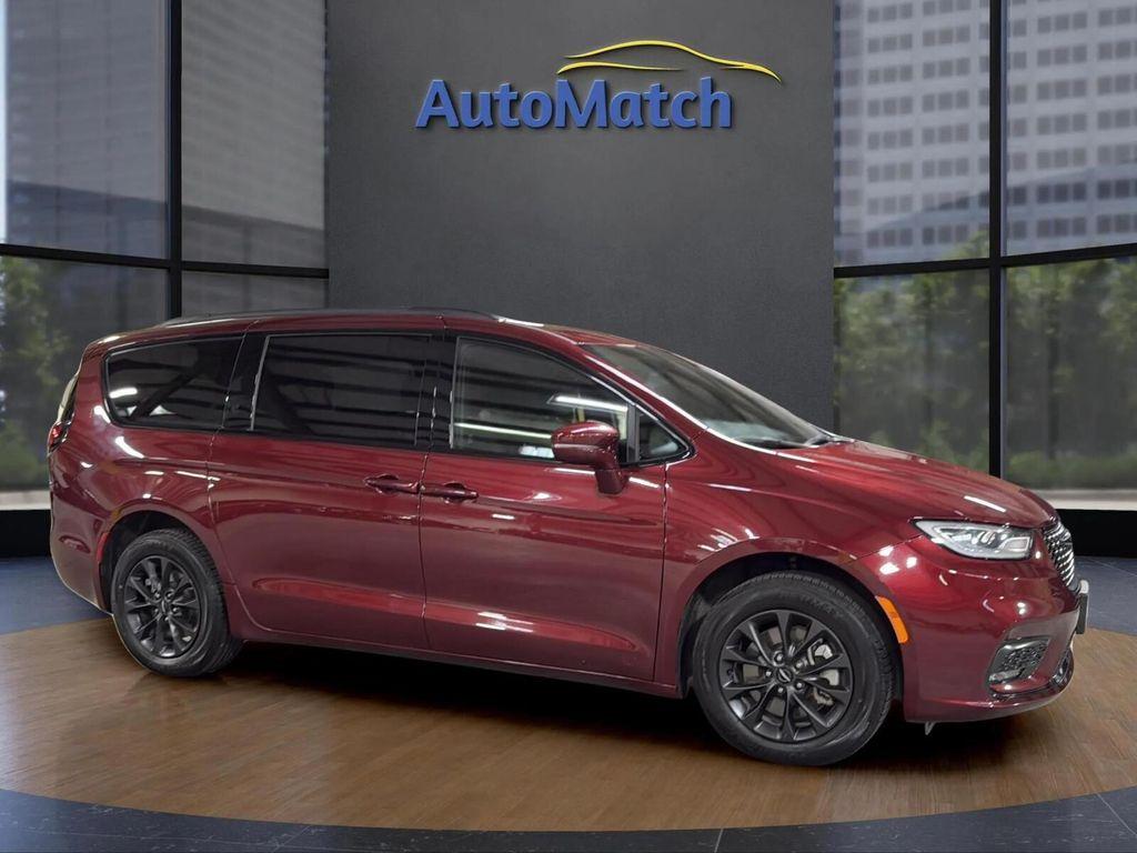 used 2021 Chrysler Pacifica car, priced at $26,995