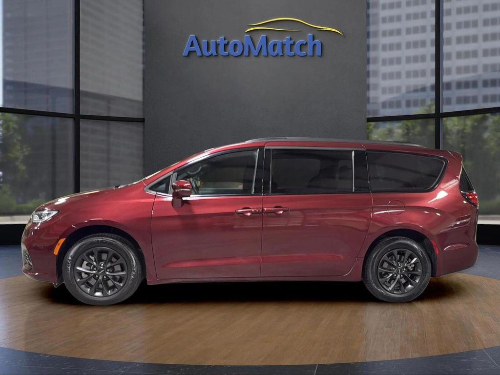 used 2021 Chrysler Pacifica car, priced at $26,995