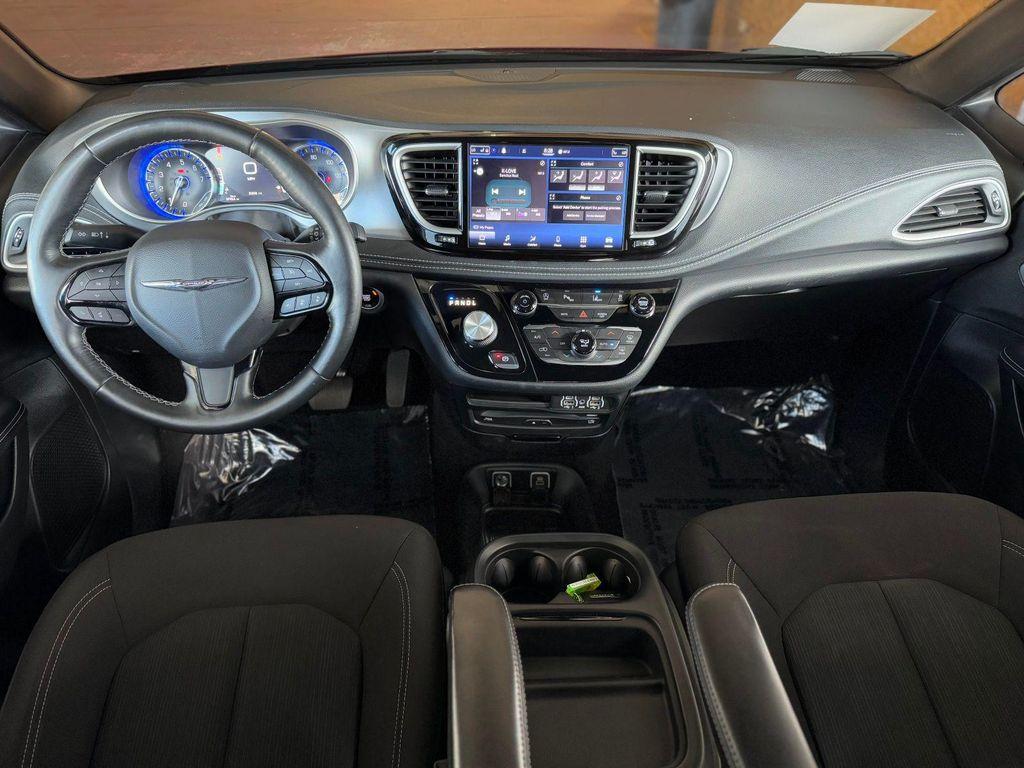 used 2021 Chrysler Pacifica car, priced at $26,995