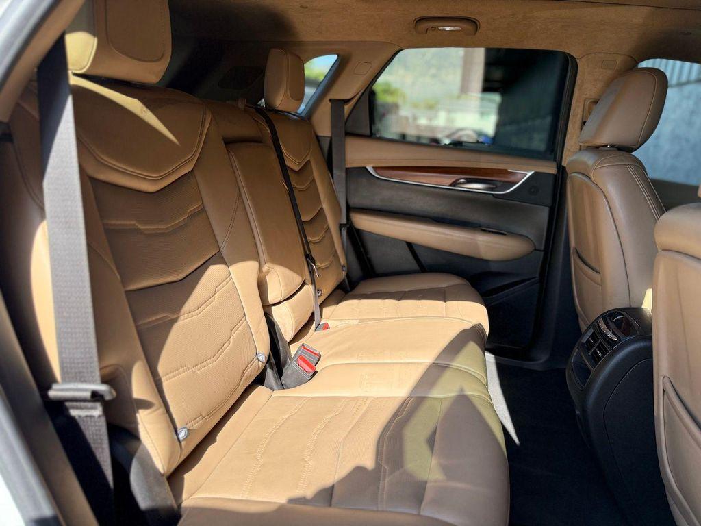 used 2019 Cadillac XT5 car, priced at $17,995