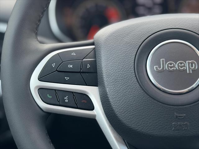 used 2022 Jeep Cherokee car, priced at $20,995