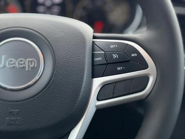 used 2022 Jeep Cherokee car, priced at $19,595