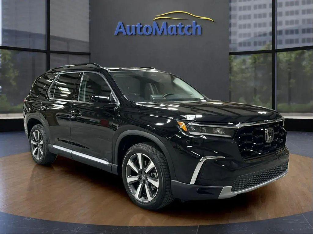 used 2024 Honda Pilot car, priced at $35,495