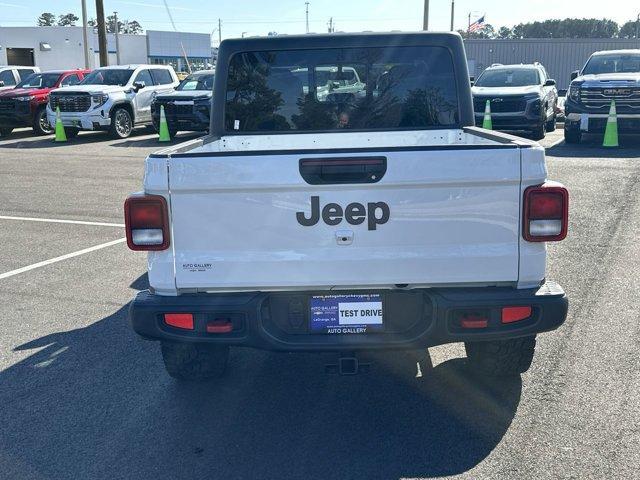 used 2022 Jeep Gladiator car, priced at $37,650