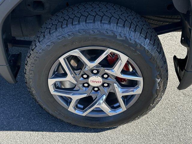 used 2022 GMC Sierra 1500 car, priced at $31,422