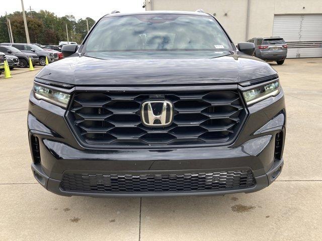 used 2025 Honda Pilot car, priced at $39,994