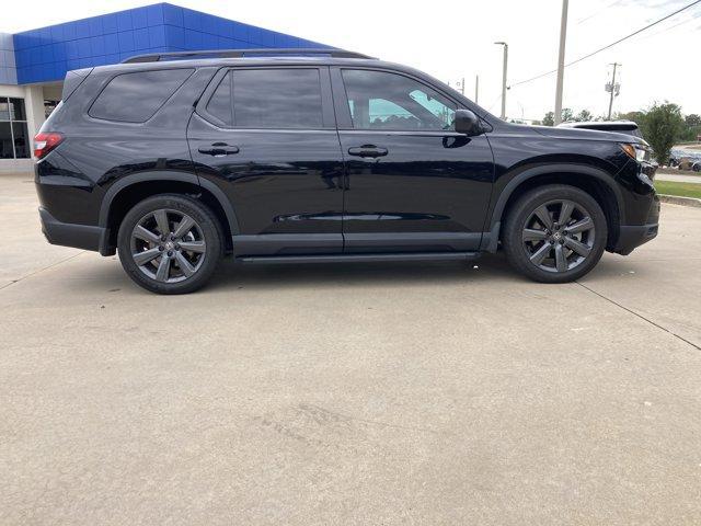 used 2025 Honda Pilot car, priced at $39,994