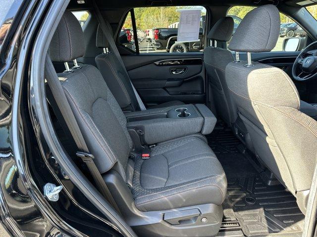 used 2025 Honda Pilot car, priced at $38,424