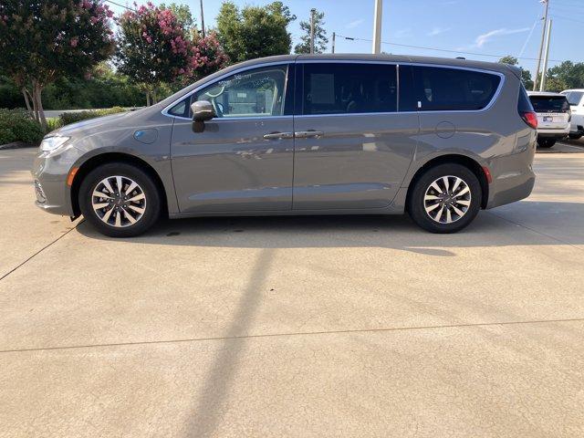 used 2023 Chrysler Pacifica Hybrid car, priced at $22,395