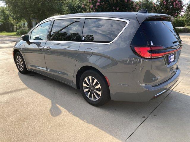 used 2023 Chrysler Pacifica Hybrid car, priced at $22,395