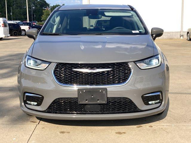 used 2023 Chrysler Pacifica Hybrid car, priced at $22,395