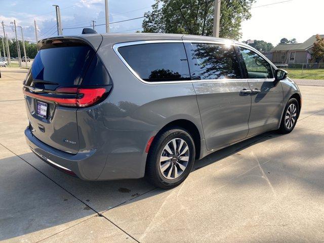 used 2023 Chrysler Pacifica Hybrid car, priced at $22,395