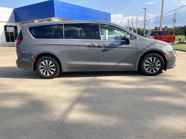 used 2023 Chrysler Pacifica Hybrid car, priced at $22,395