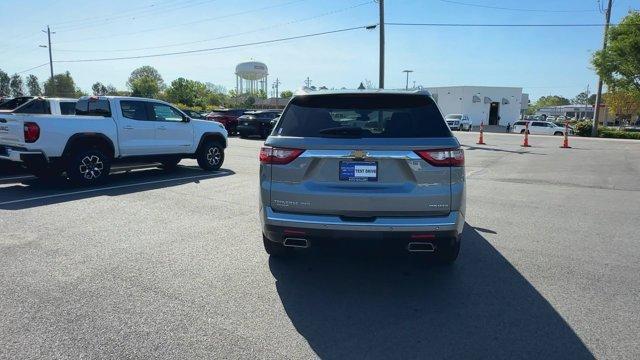 used 2021 Chevrolet Traverse car, priced at $27,865