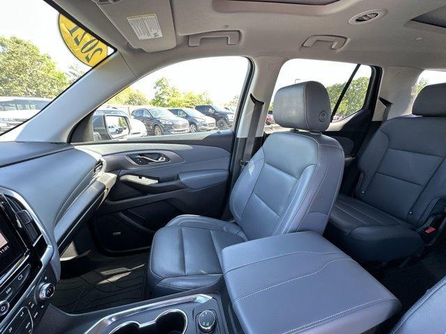 used 2021 Chevrolet Traverse car, priced at $27,865