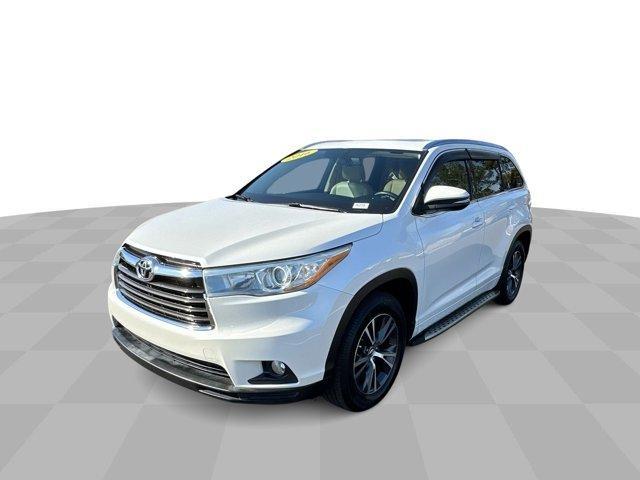 used 2016 Toyota Highlander car, priced at $19,804