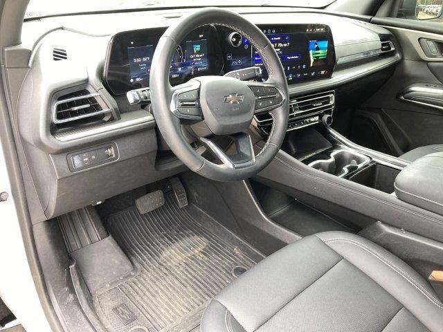 used 2025 Chevrolet Traverse car, priced at $41,508