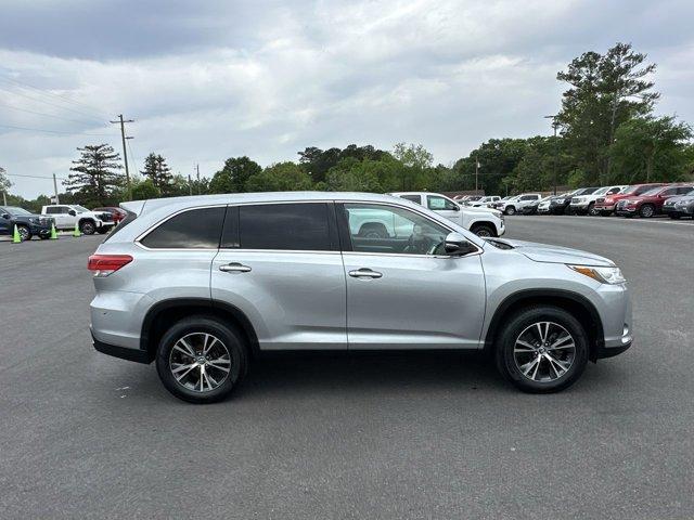 used 2019 Toyota Highlander car, priced at $22,366