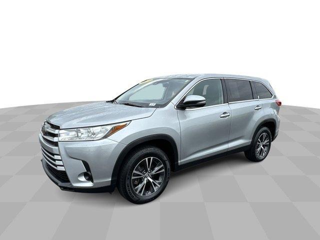 used 2019 Toyota Highlander car, priced at $22,366