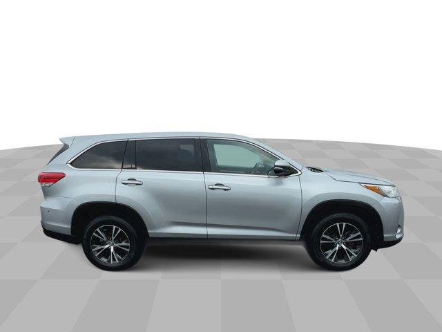 used 2019 Toyota Highlander car, priced at $22,366