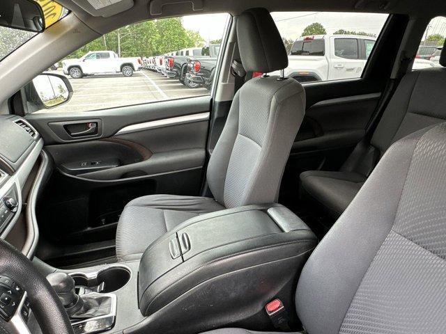 used 2019 Toyota Highlander car, priced at $22,366