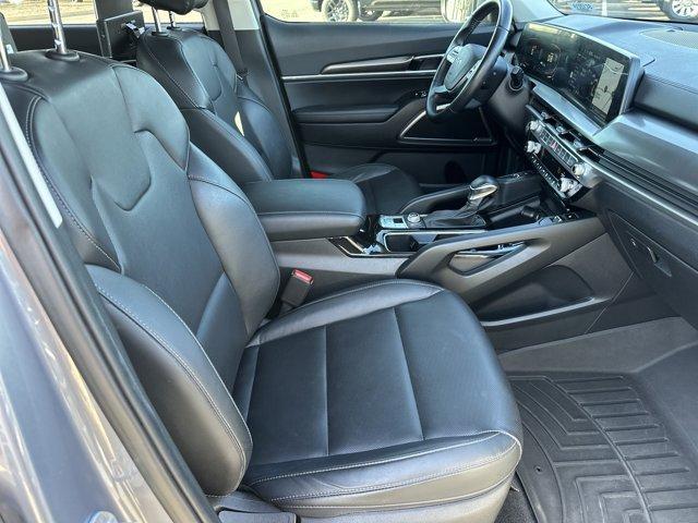used 2023 Kia Telluride car, priced at $32,377