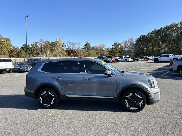 used 2023 Kia Telluride car, priced at $32,377
