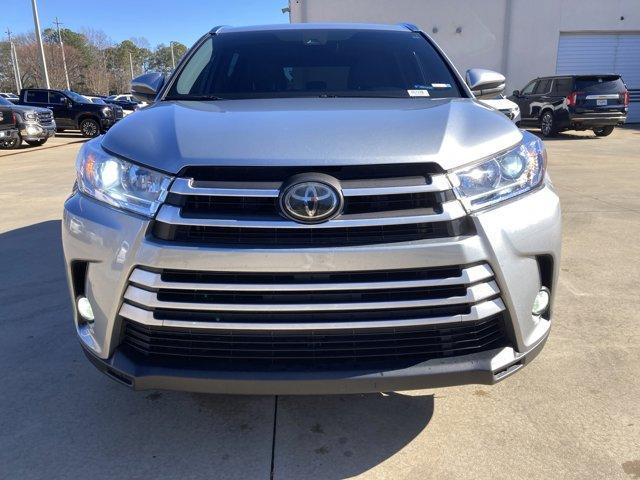 used 2018 Toyota Highlander car, priced at $22,860