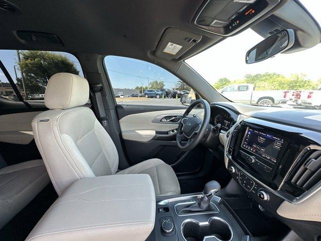 used 2022 Chevrolet Traverse car, priced at $22,780