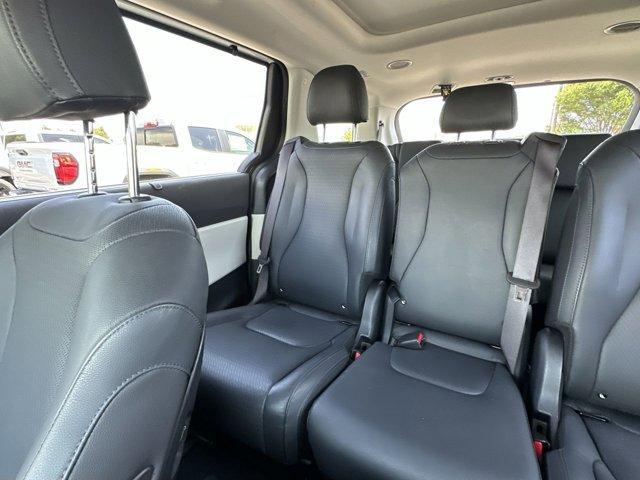 used 2024 Kia Carnival car, priced at $39,733