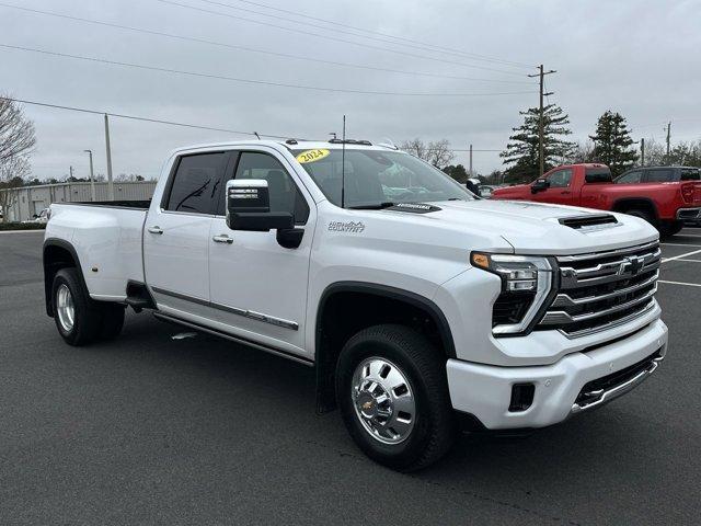 used 2024 Chevrolet Silverado 3500 car, priced at $77,743