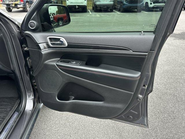 used 2018 Jeep Grand Cherokee car, priced at $15,696