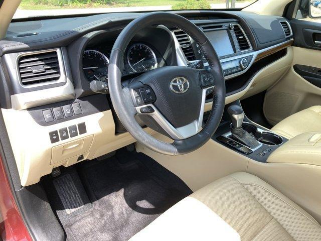 used 2017 Toyota Highlander car, priced at $26,807