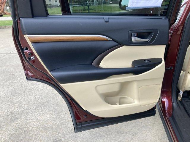 used 2017 Toyota Highlander car, priced at $26,807