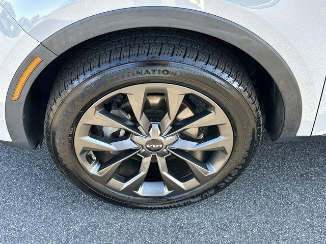 used 2023 Kia Sorento car, priced at $28,251