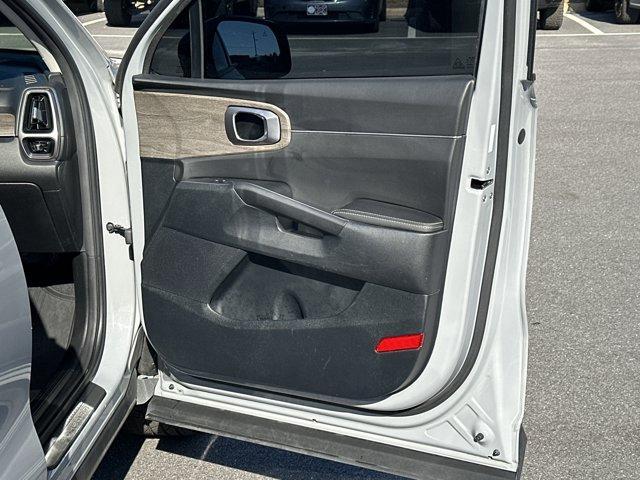 used 2023 Kia Sorento car, priced at $28,251