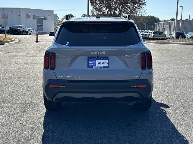 used 2023 Kia Sorento car, priced at $28,251