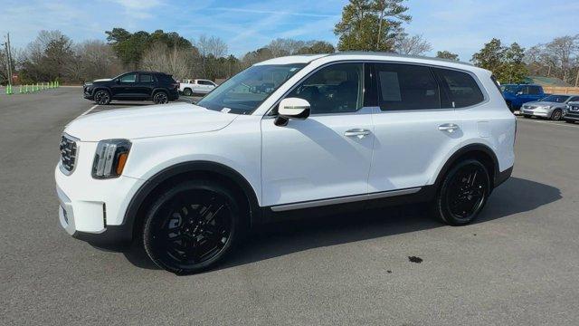 used 2023 Kia Telluride car, priced at $34,776