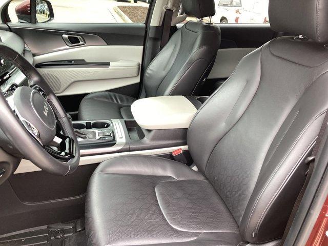 used 2023 Kia Carnival car, priced at $26,685