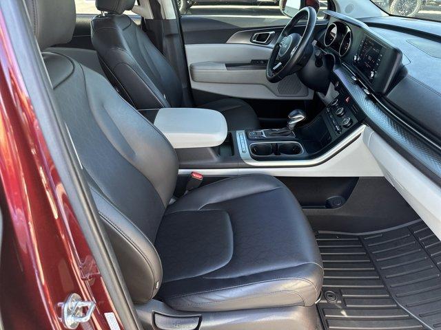 used 2023 Kia Carnival car, priced at $25,949