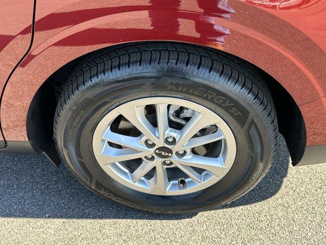 used 2023 Kia Carnival car, priced at $25,949