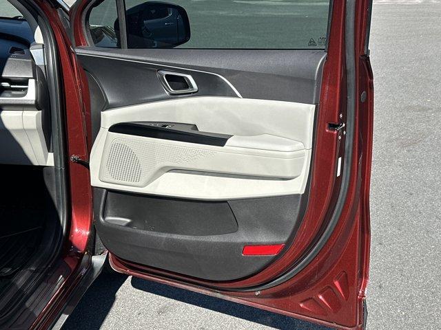 used 2023 Kia Carnival car, priced at $25,949