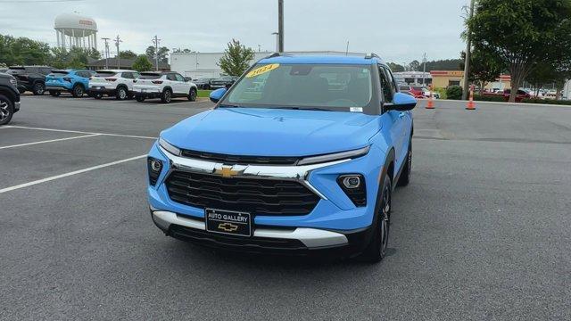 used 2024 Chevrolet TrailBlazer car, priced at $23,469