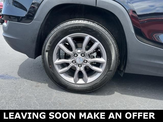 used 2024 GMC Terrain car, priced at $23,260