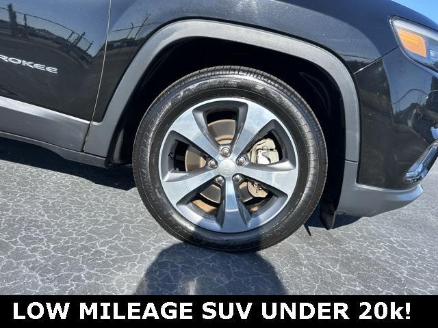 used 2019 Jeep Cherokee car, priced at $19,410