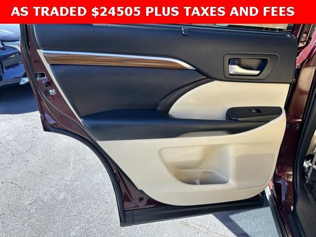 used 2019 Toyota Highlander car, priced at $24,505