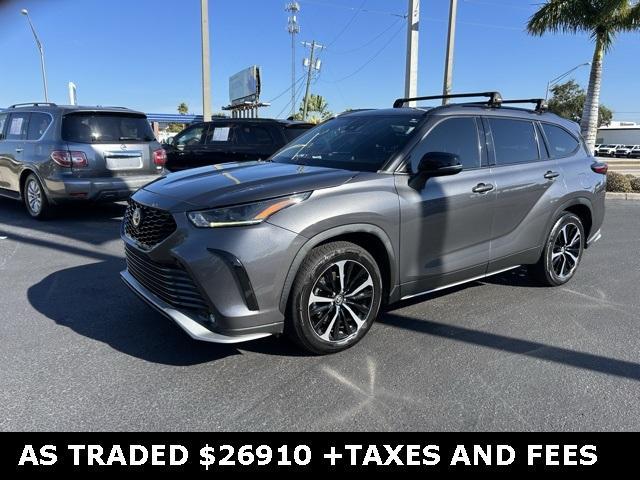 used 2021 Toyota Highlander car, priced at $26,910